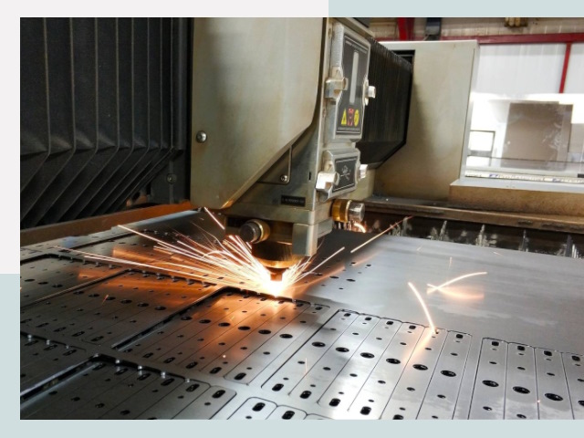 Лазерная резка металла в Жигулевске от 607 руб.